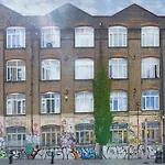 Artsy 1Br Studio Flat In Hackney