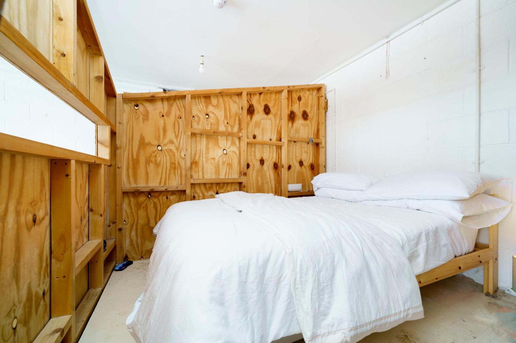 Appartamento Artsy 1br Studio Flat In Hackney Londra